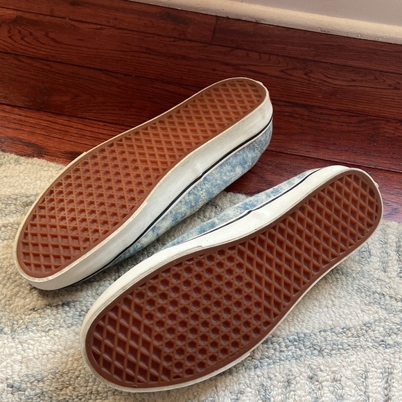 Vans Sneakers - Picture 2 of 4